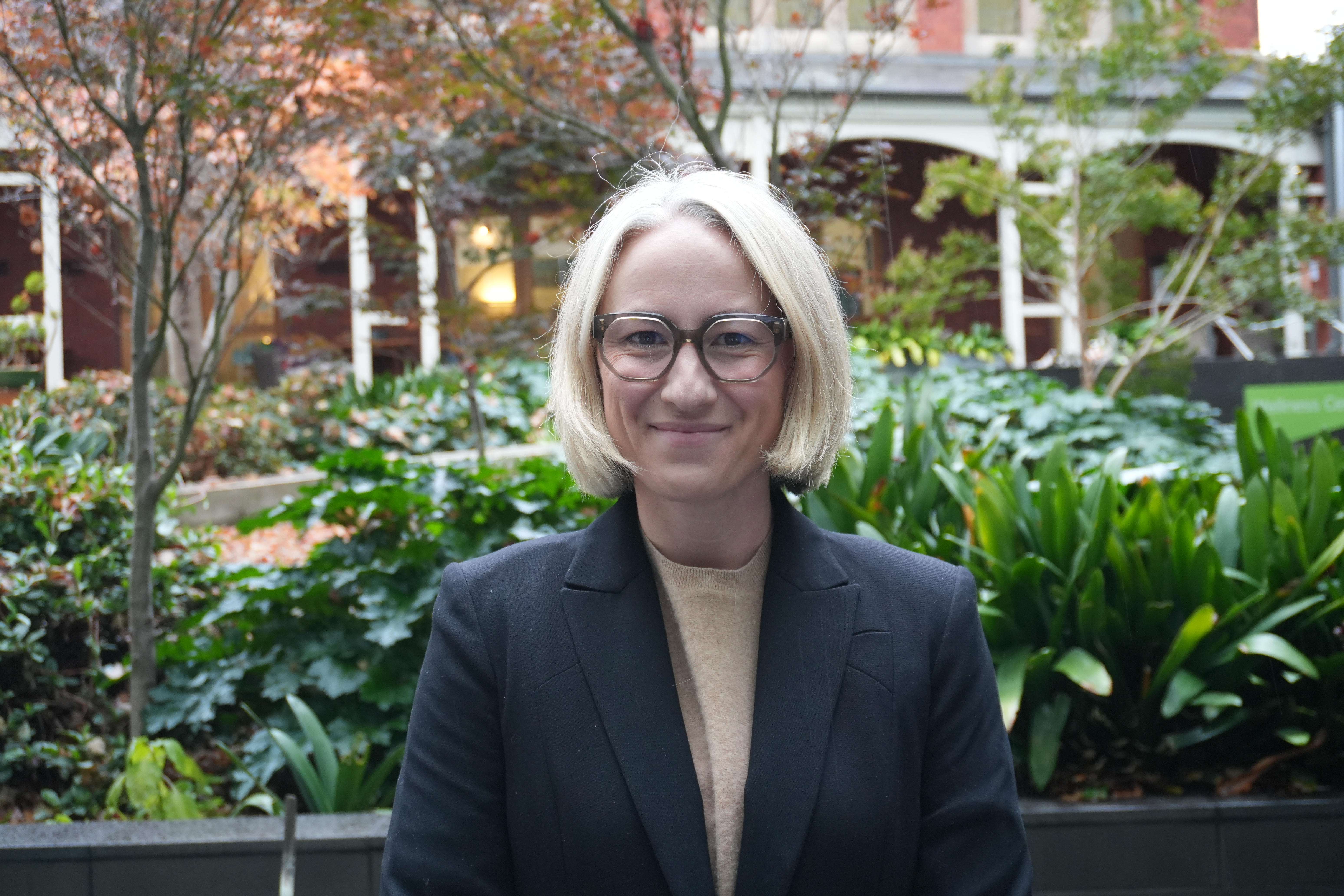 Dr Annaliese van Diemen